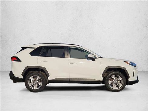 Used 2025 Toyota RAV4 XLE FWD image 4