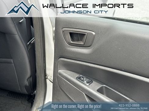 Used 2012 Ford Fiesta SES FWD image 37