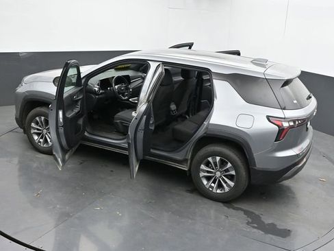Used 2025 Chevrolet Equinox LT AWD/4WD image 62
