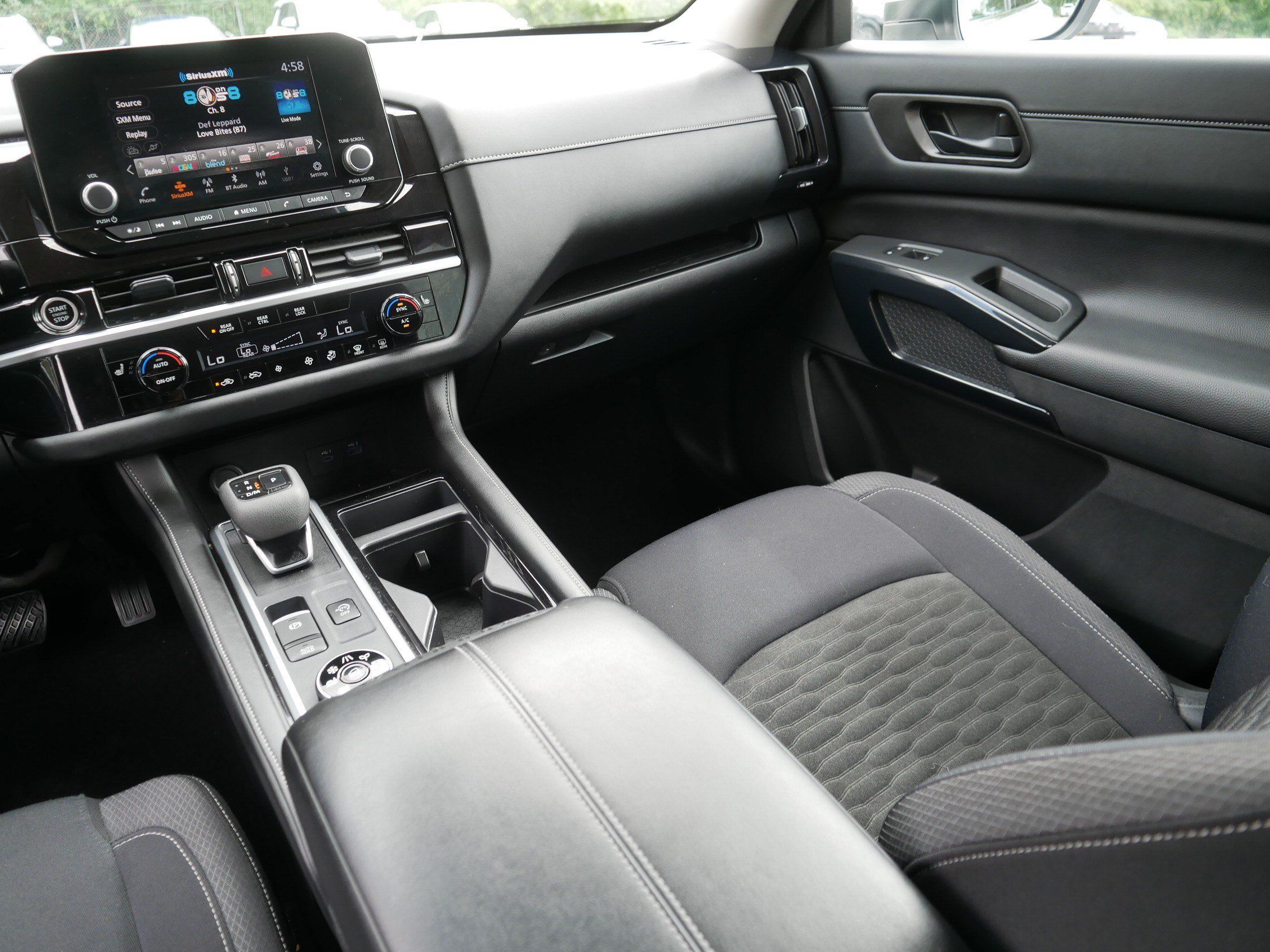Certified 2024 Nissan Pathfinder SV AWD/4WD image 11