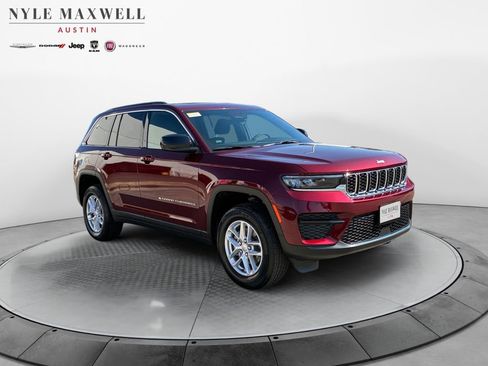 New 2026 Jeep Grand Cherokee L Laredo RWD image 2