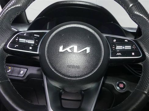 Used 2023 Kia Forte GT-Line w/ GT-Line Premium Package FWD image 31