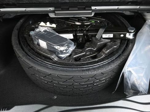 New 2026 Mercedes-Benz GLS 450 4MATIC image 16