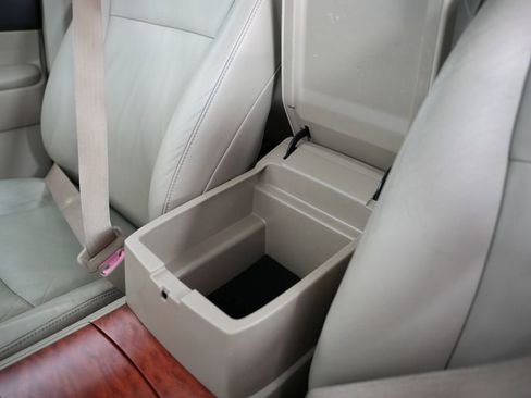 Used 2008 Toyota Highlander Limited image 32