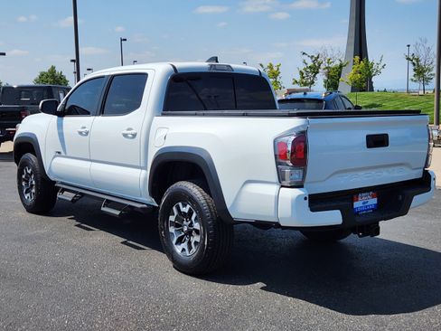 Used 2023 Toyota Tacoma TRD Off-Road w/ TRD Premium Off Road Package AWD/4WD image 3