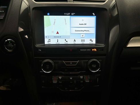 Used 2018 Ford Explorer XLT w/ Equipment Group 201A image 17