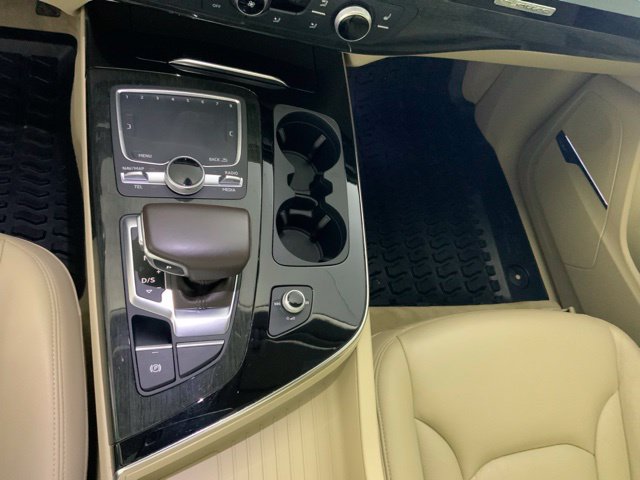 Used 2018 Audi Q7 3.0T Premium Plus w/ Premium Plus Package AWD/4WD image 33