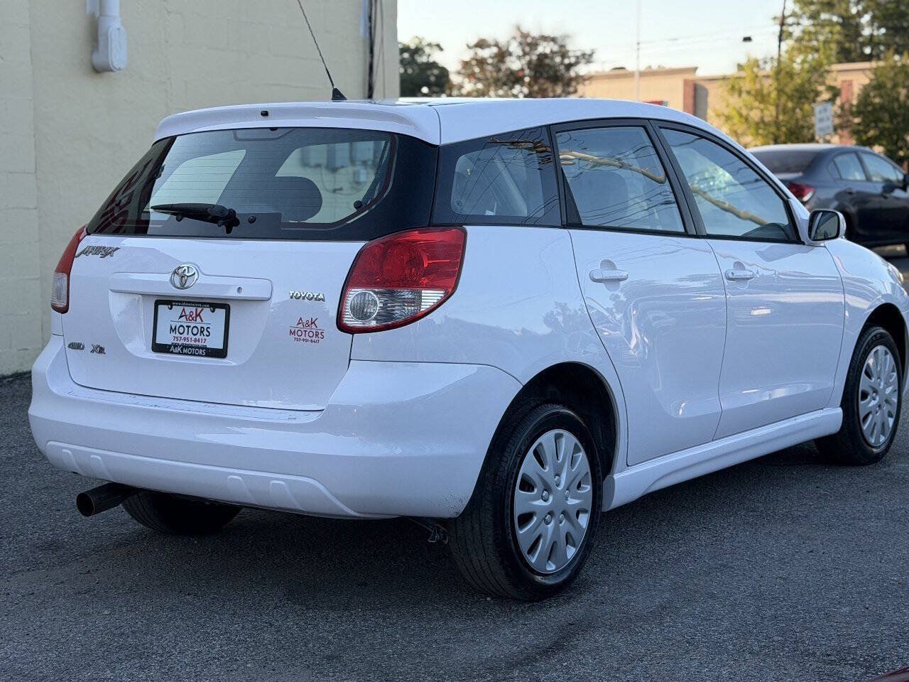 Used 2003 Toyota Matrix XR AWD/4WD image 7