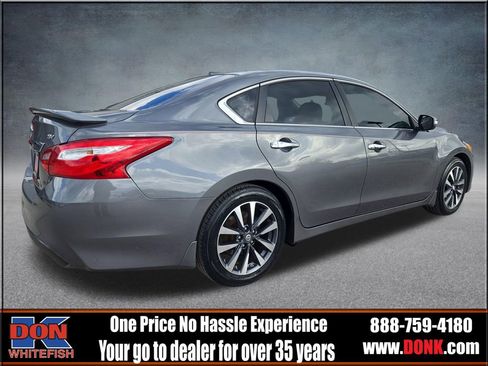 Used 2016 Nissan Altima 2.5 SV w/ Convenience Package image 8