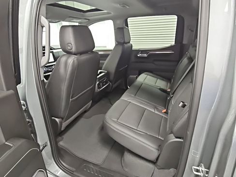 New 2026 GMC Sierra 1500 Denali w/ Technology Package AWD/4WD image 32