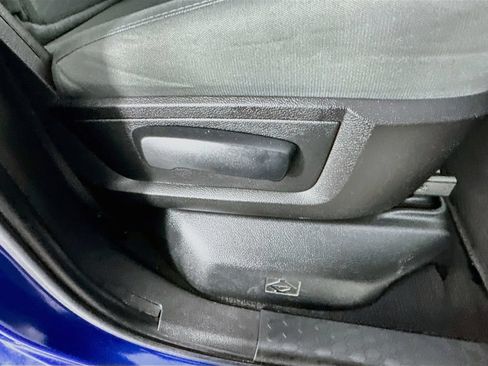 Used 2015 RAM 1500 Express AWD/4WD image 21