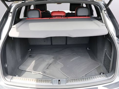 Used 2023 Porsche Macan S AWD/4WD image 17
