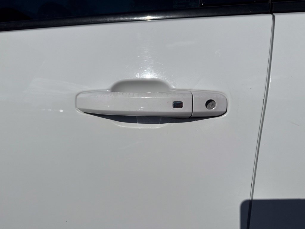 Used 2021 GMC Sierra 2500 AT4 w/ AT4 Premium Plus Package AWD/4WD image 15
