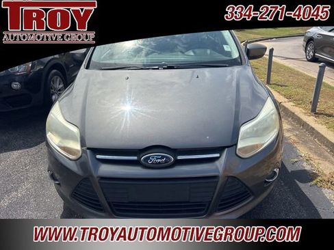 Used 2012 Ford Focus SE image 4