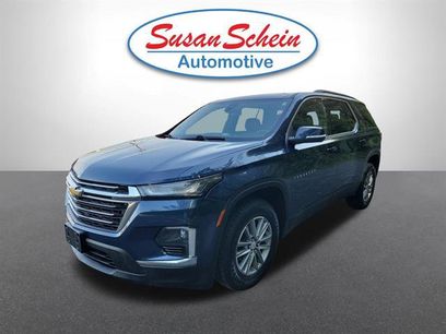 Used 2023 Chevrolet Traverse LT