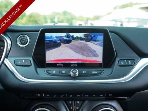 Used 2021 Chevrolet Blazer LT FWD image 11