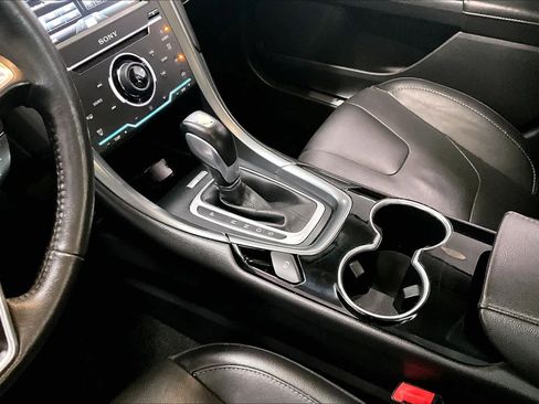 Used 2015 Ford Fusion Titanium image 15