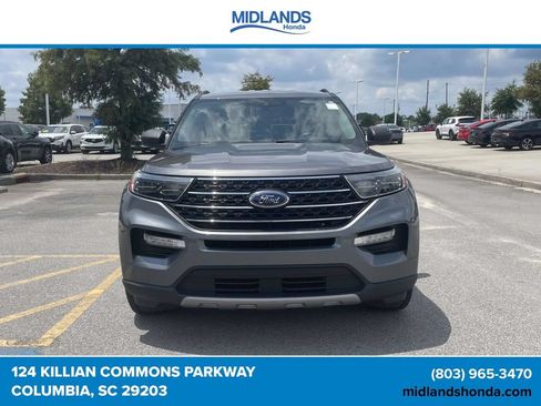 Used 2023 Ford Explorer XLT w/ Equipment Group 202A RWD image 2