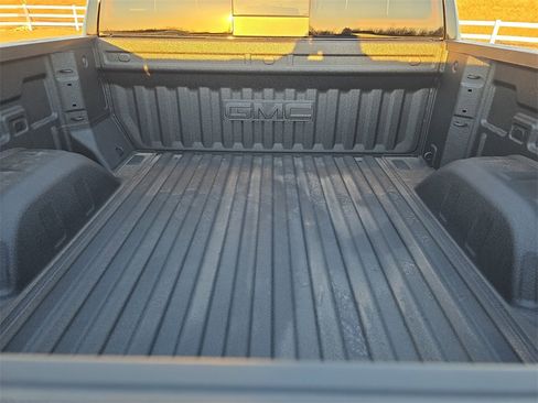 New 2026 GMC Sierra 1500 AT4X w/ AT4X AEV Edition image 12