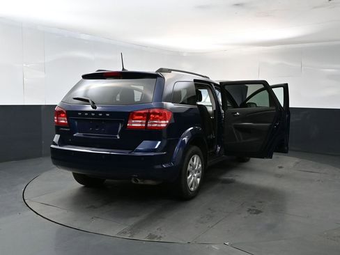 Used 2020 Dodge Journey SE w/ SE Popular Equipment Group FWD image 29