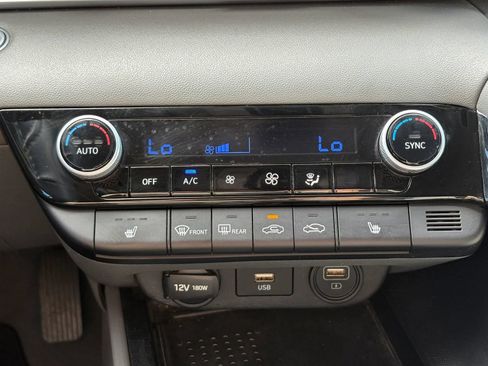Used 2021 Hyundai Elantra SEL w/ Convenience Package FWD image 22