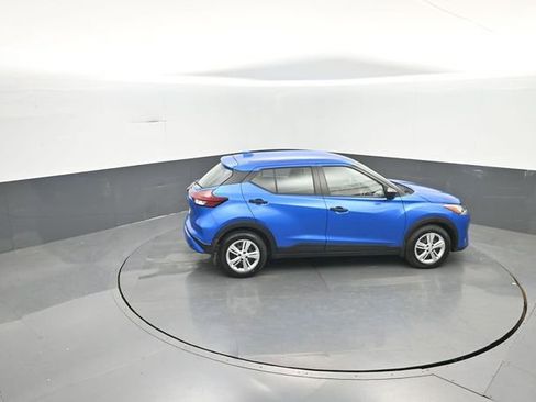 Used 2023 Nissan Kicks S FWD image 31