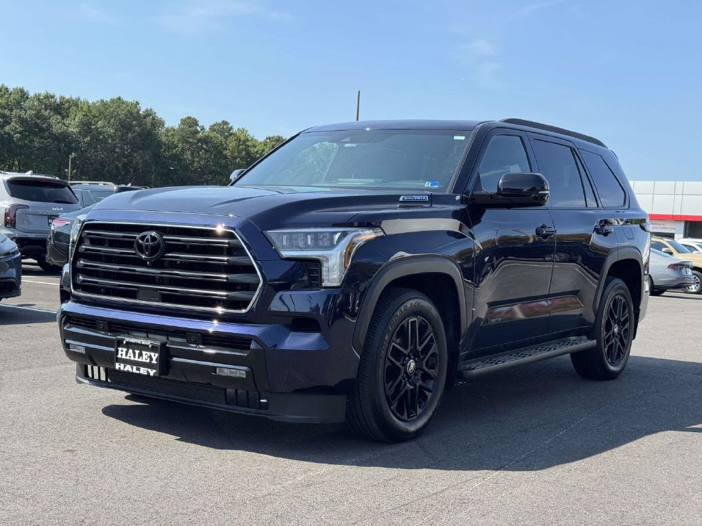 Used 2025 Toyota Sequoia Limited w/ Tow Technology Package AWD/4WD image 27