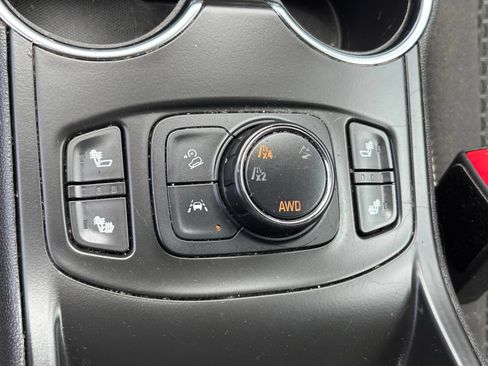 Used 2023 GMC Terrain SLE w/ Driver Convenience Package AWD/4WD image 8