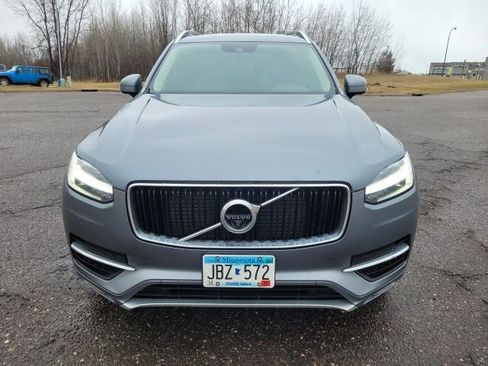 Used 2018 Volvo XC90 T5 Momentum w/ Convenience Package image 9