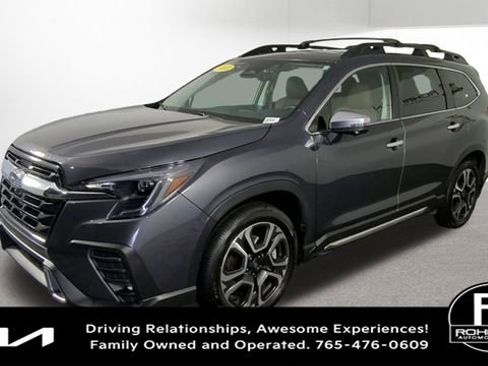 Used 2023 Subaru Ascent Touring AWD/4WD image 4