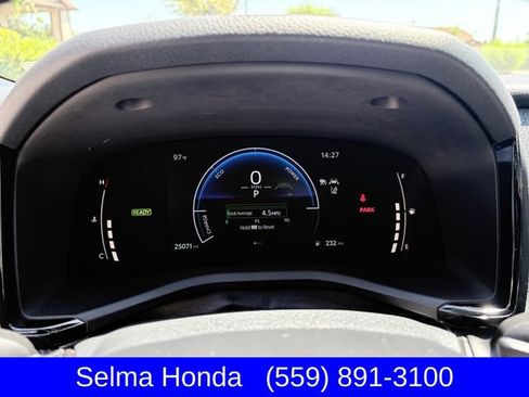 Used 2025 Toyota Camry SE FWD image 22