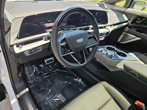 New 2026 Cadillac Optiq Sport 1 AWD/4WD image 19