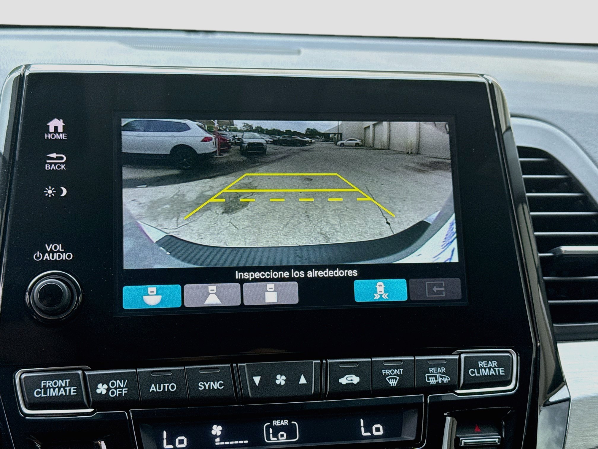 Used 2023 Honda Odyssey Touring image 14