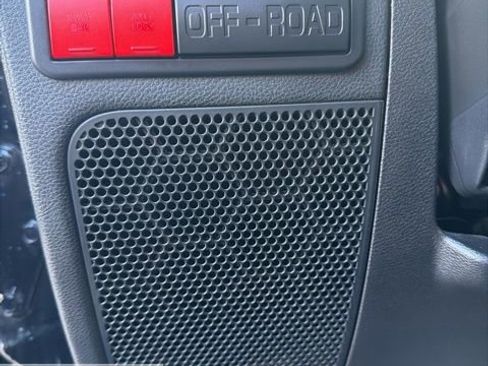 Used 2018 Jeep Wrangler Unlimited Rubicon image 40