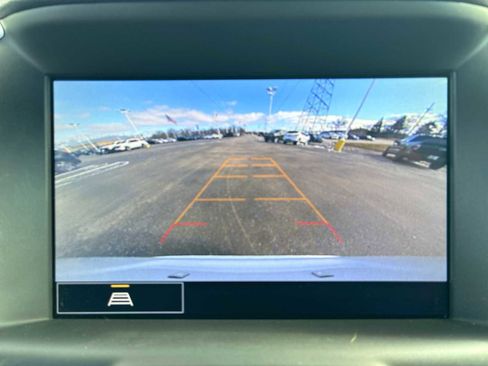 Used 2024 GMC Terrain SLT w/ LPO, Floor Liner Package image 14