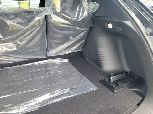 Certified 2026 Honda HR-V Sport image 32