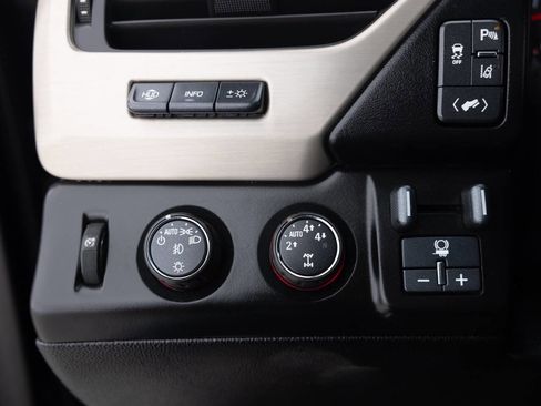 Used 2015 GMC Yukon Denali w/ Touring Package image 43