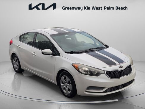 Used 2015 Kia Forte LX w/ Popular Package image 2