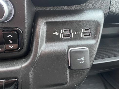 Used 2022 RAM ProMaster 3500 w/ Premium Convenience Group image 20