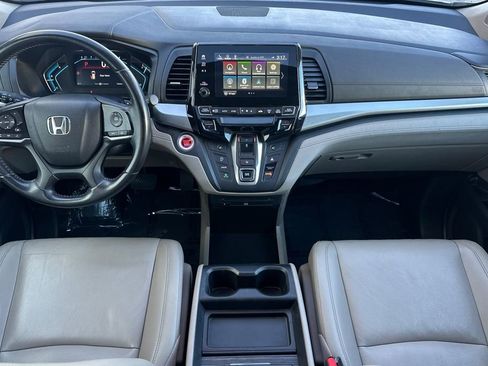 Used 2018 Honda Odyssey Touring image 13