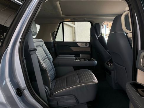 Used 2021 Lincoln Navigator Black Label w/ Cargo Convenience Package image 20