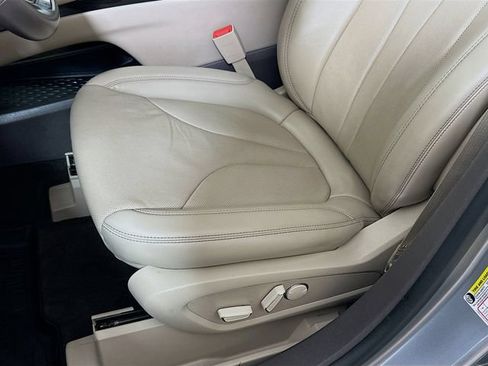Certified 2022 Lincoln Nautilus Reserve AWD/4WD image 22