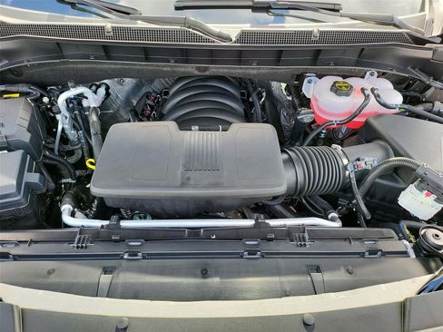 Used 2024 Chevrolet Tahoe LT w/ Luxury Package RWD image 21