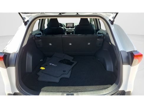 Certified 2025 Toyota RAV4 LE AWD/4WD image 9