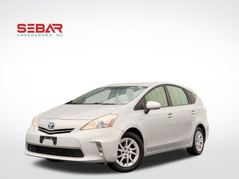 Used 2014 Toyota Prius V Two image 1