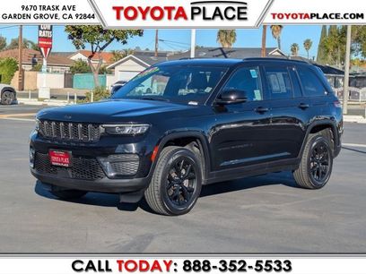 Used 2024 Jeep Grand Cherokee Altitude