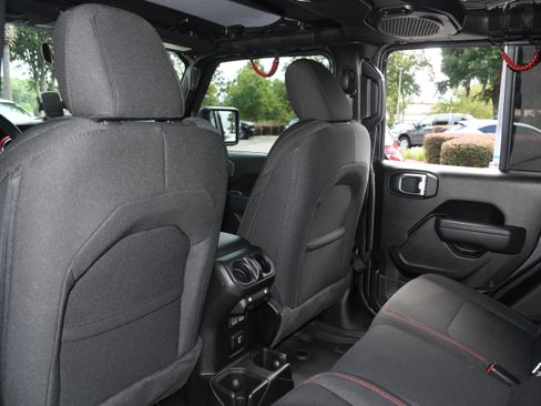 Used 2023 Jeep Gladiator Rubicon w/ LED Lighting Group image 14