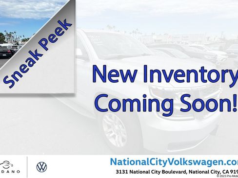 Used 2016 Chevrolet Suburban LS RWD image 1