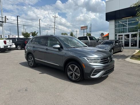 Used 2024 Volkswagen Tiguan Wolfsburg Edition FWD image 1