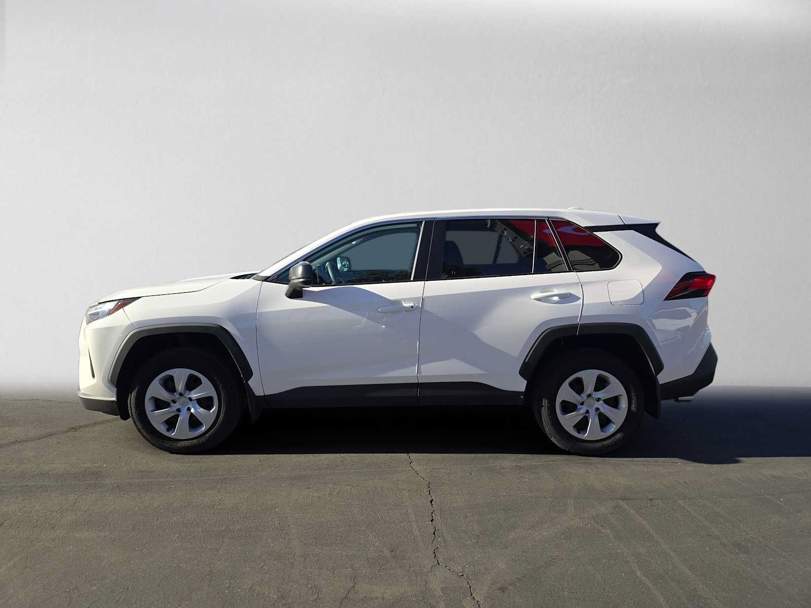 Certified 2025 Toyota RAV4 LE AWD/4WD image 6